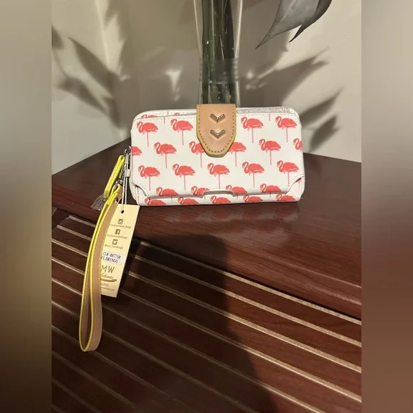 Madison West flamingo wallet/ wristlet with cell phone holder new with tags - Picture 2 of 14